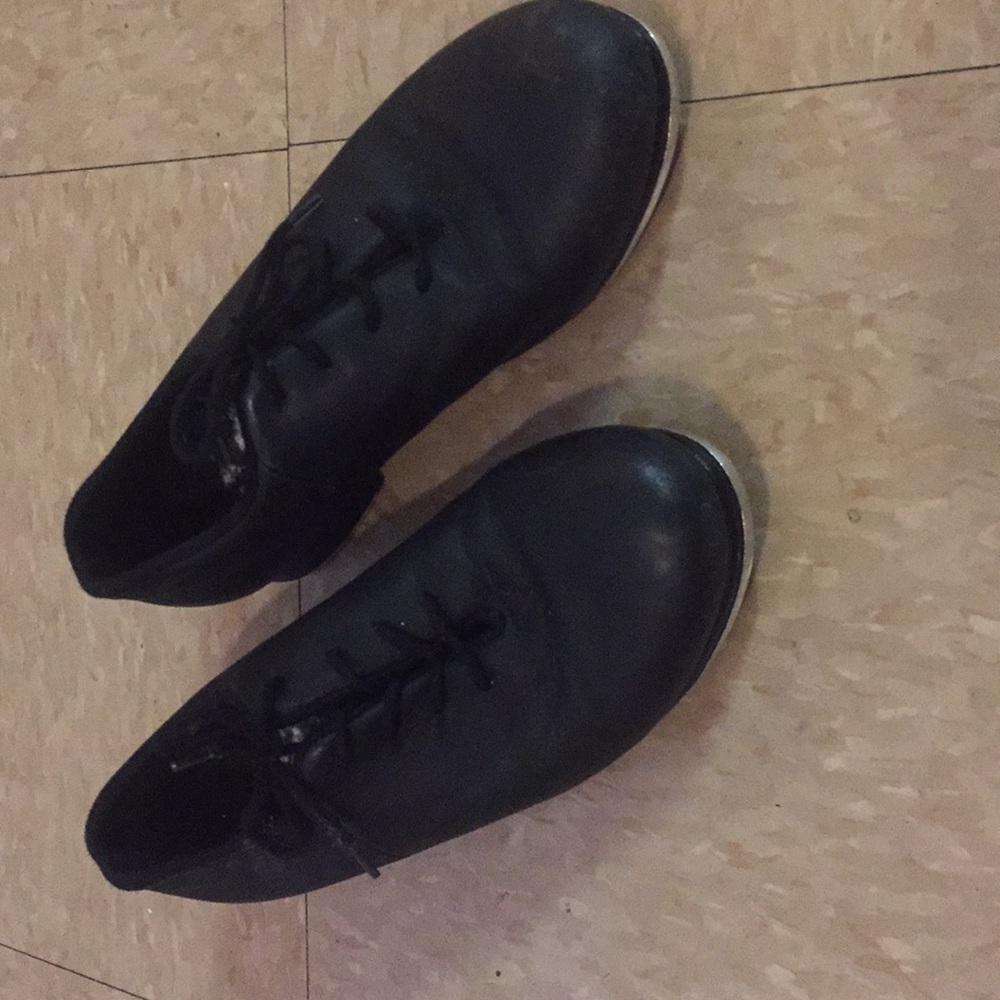 Tab shoes